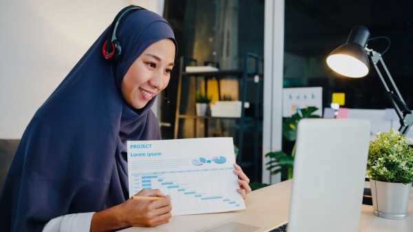 Kelas Karyawan S1 Ekonomi Syariah di Surabaya
