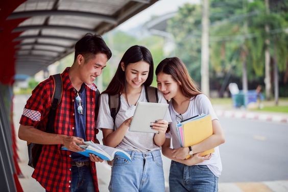 Kelas Karyawan S2 Magister Manajemen di Surabaya
